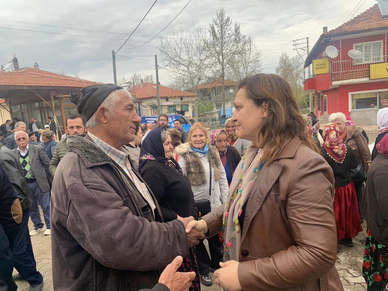 CHP Afyonkarahisar Milletvekili Köksal, Seçim Çalışmalarında Vatandaşlardan Destek İstedi