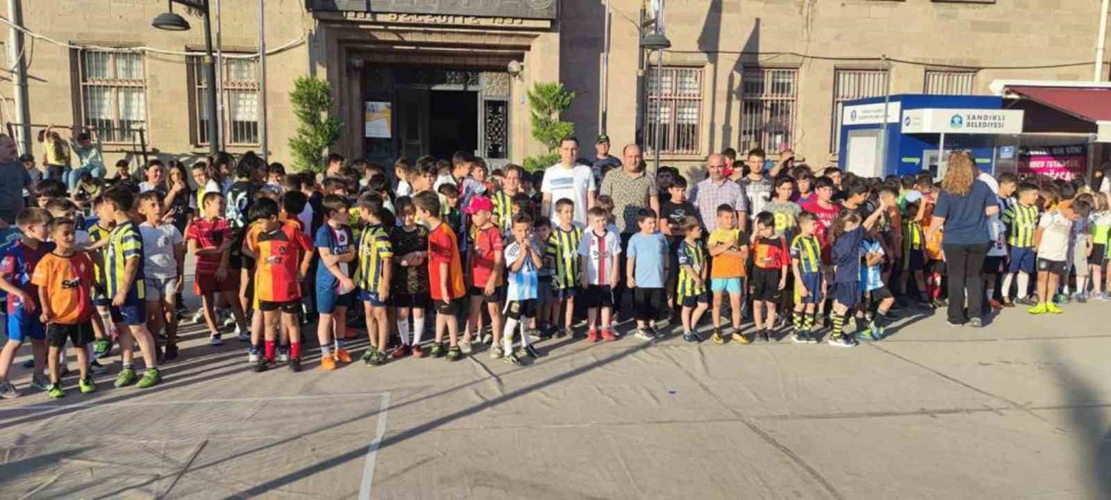 Sandıklı'da Sokak Futbol Turnuvası düzenlendi
