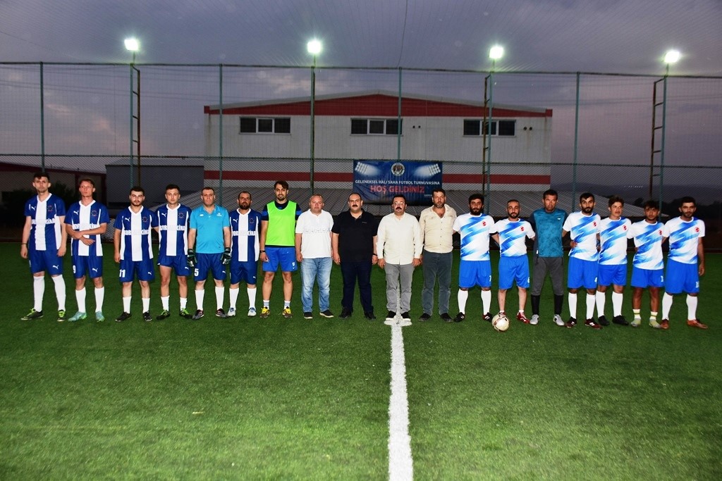 İnönü'de Geleneksel Halı Saha Turnuvası Başladı.