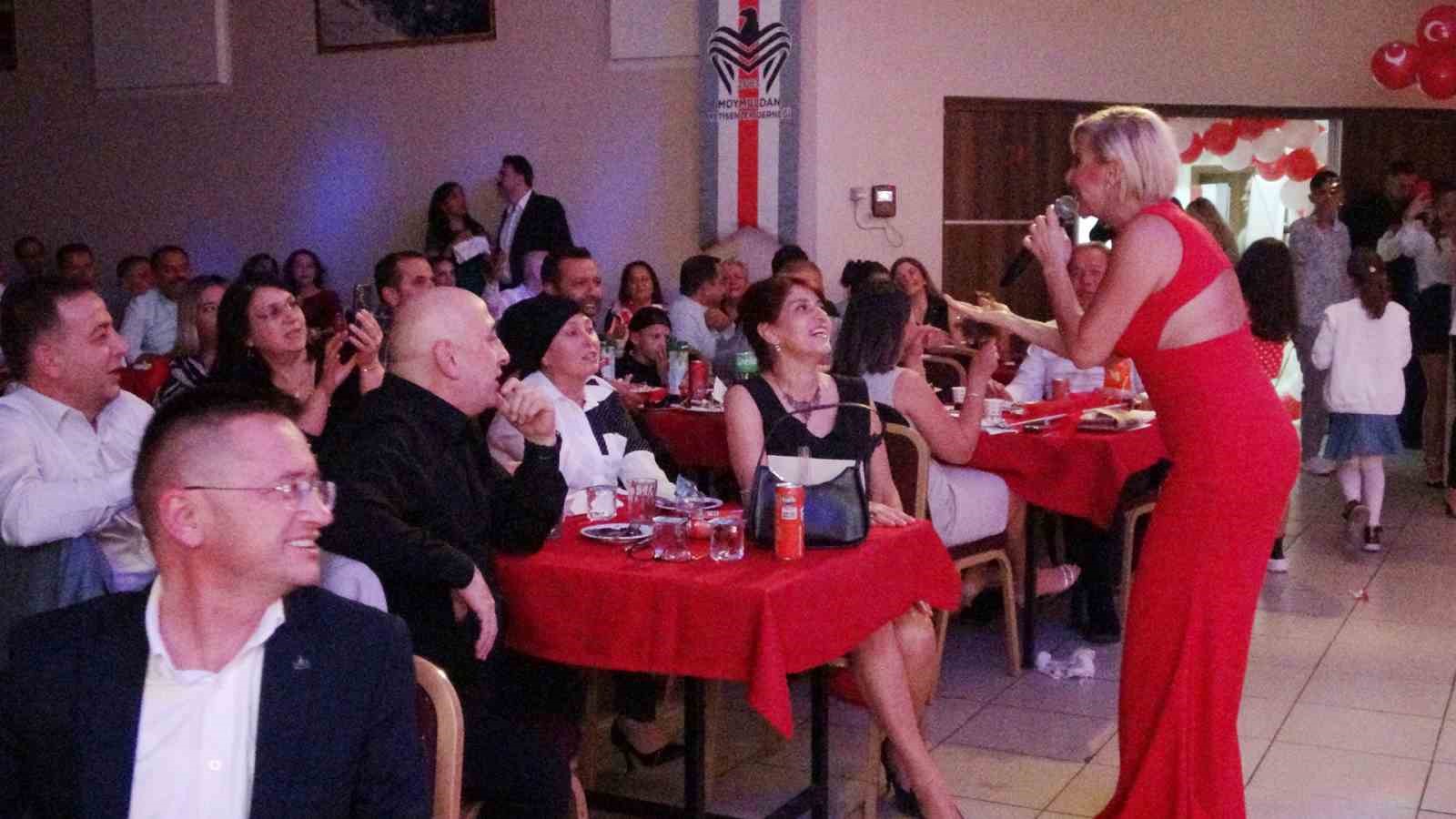 Moymuldan Yetişenler Derneği, Cumhuriyet'in 100. yılında TRT sanatçılarını ağırladı.