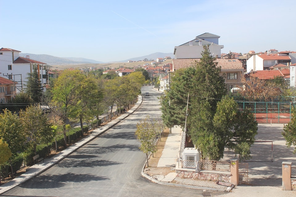 Emirdağ'da Yeni Asfaltlı Yol Hizmete Açıldı