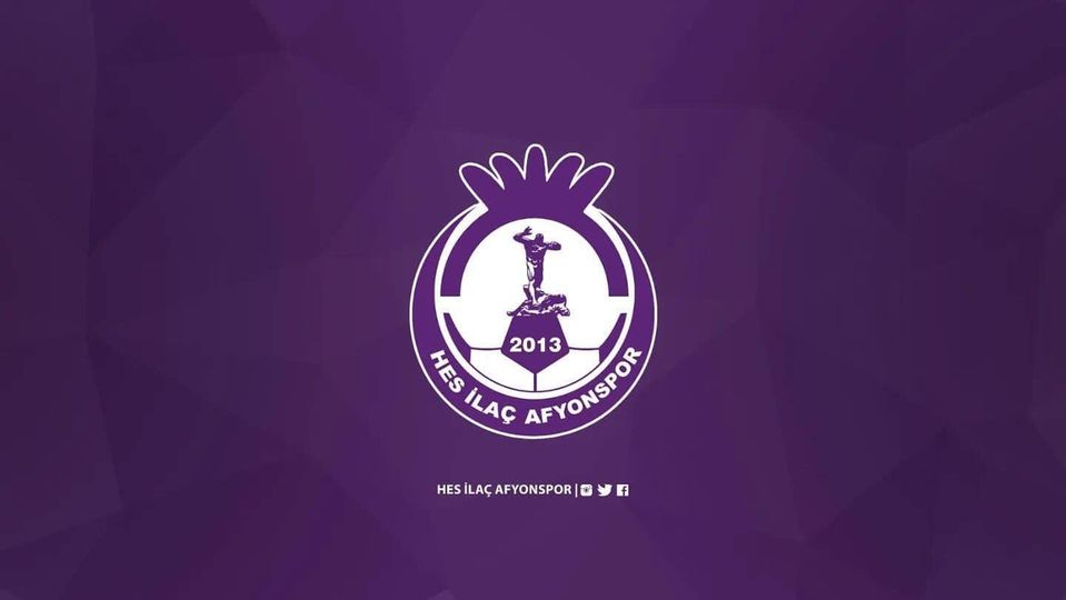 Afyonspor U19 Takımı, AK Parti Milletvekili Ali Kıratlı'ya teşekkür ediyor