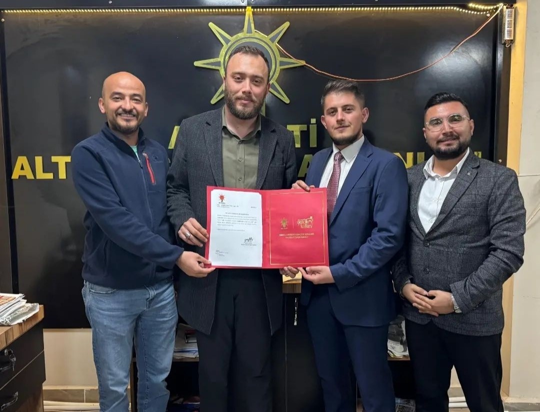 AK Parti Altıntaş'ta Gençlik Kolları Devir Teslim