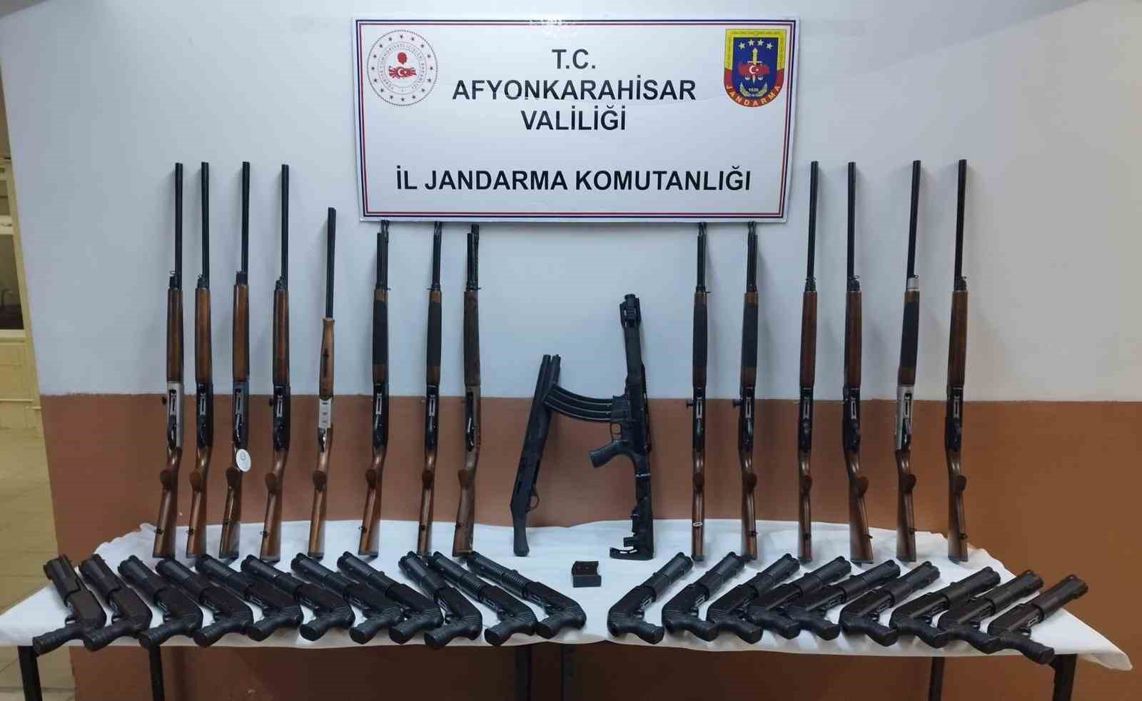 Afyonkarahisar'da Kaçak Av Tüfeği Operasyonu