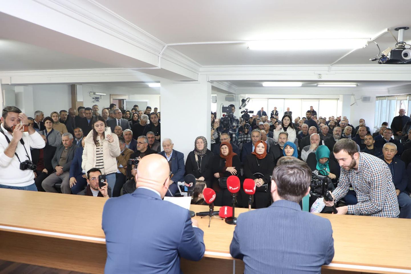 Afyonkarahisar'da Siyasi Hareket - Yeni Aday