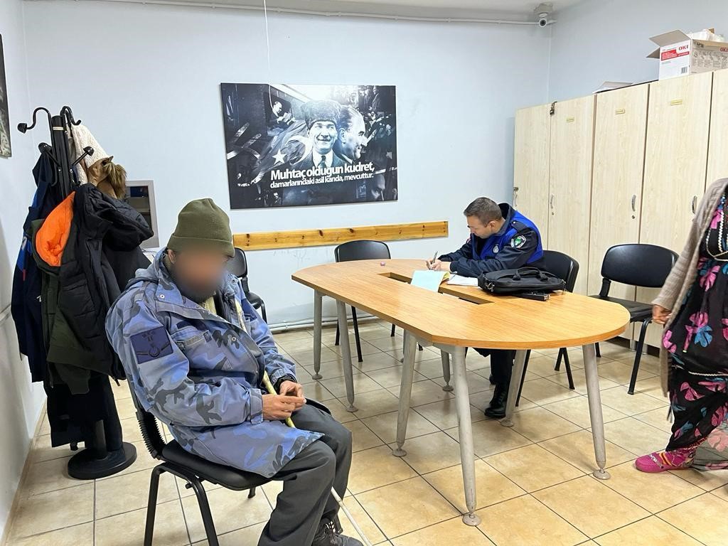 Eskişehir'de Dilencilik Yasaklandı, Operasyonlar Devam Ediyor.