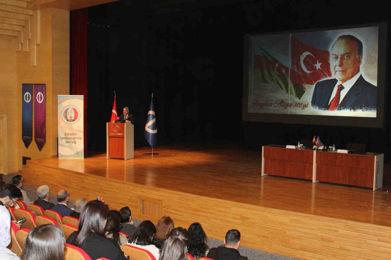 Anadolu Üniversitesi'nde Haydar Aliyev 100. Yıl Anma Programı ve Paneli düzenlendi