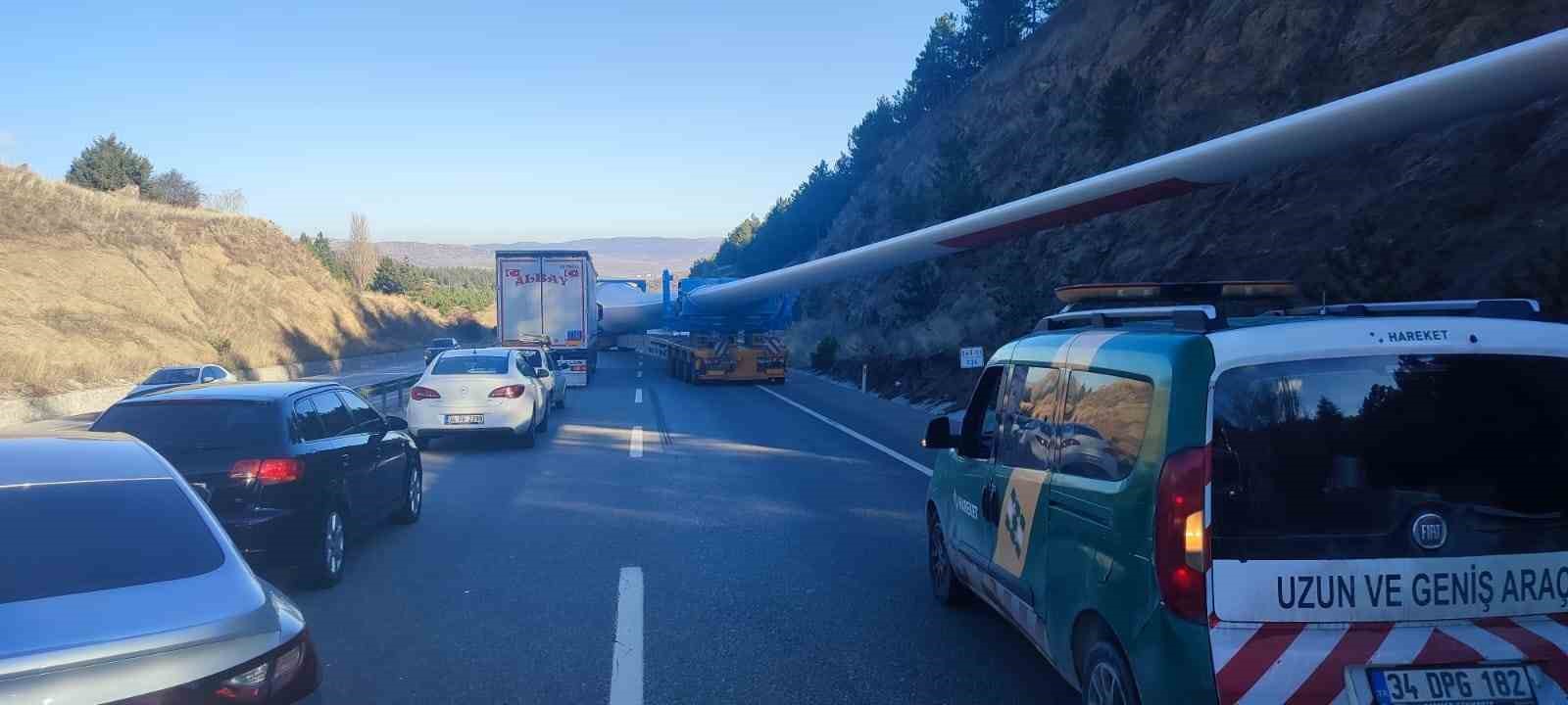 Tır Arızası, Yol Yarım Saat Kapandı