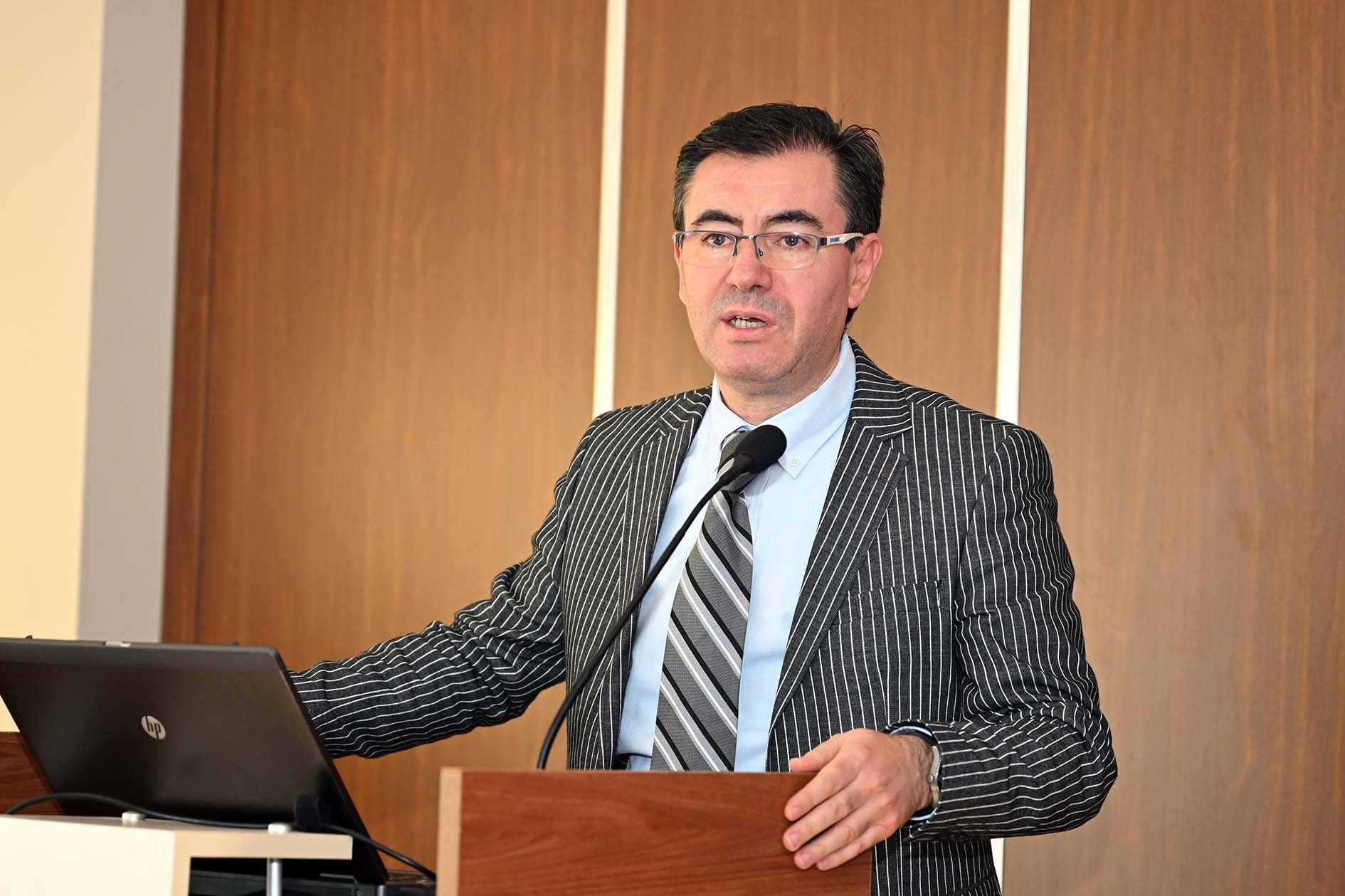 AKÜ Hukuk Fakültesi Yapay Zekâ Paneli Gerçekleştirildi