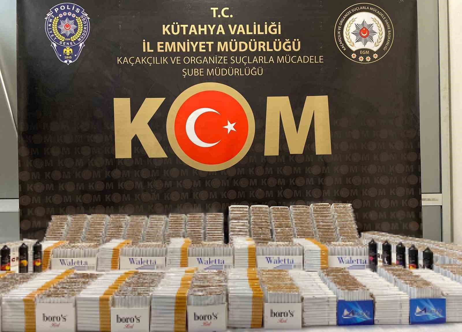 Kütahya Operasyonunda Kaçak Tütün Ele Geçirildi, 13 Kişi Gözaltına Alındı