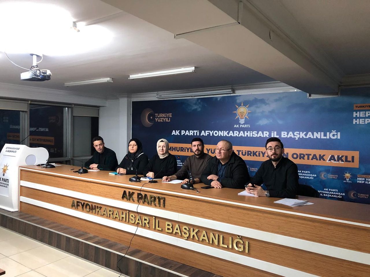 AK Parti Afyonkarahisar İl Teşkilatı Çevrimiçi Toplantıya Katıldı
