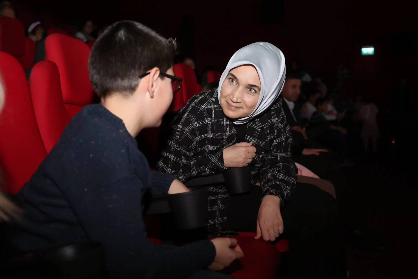 Valilik, Yetim Çocukları Neşelendirdi