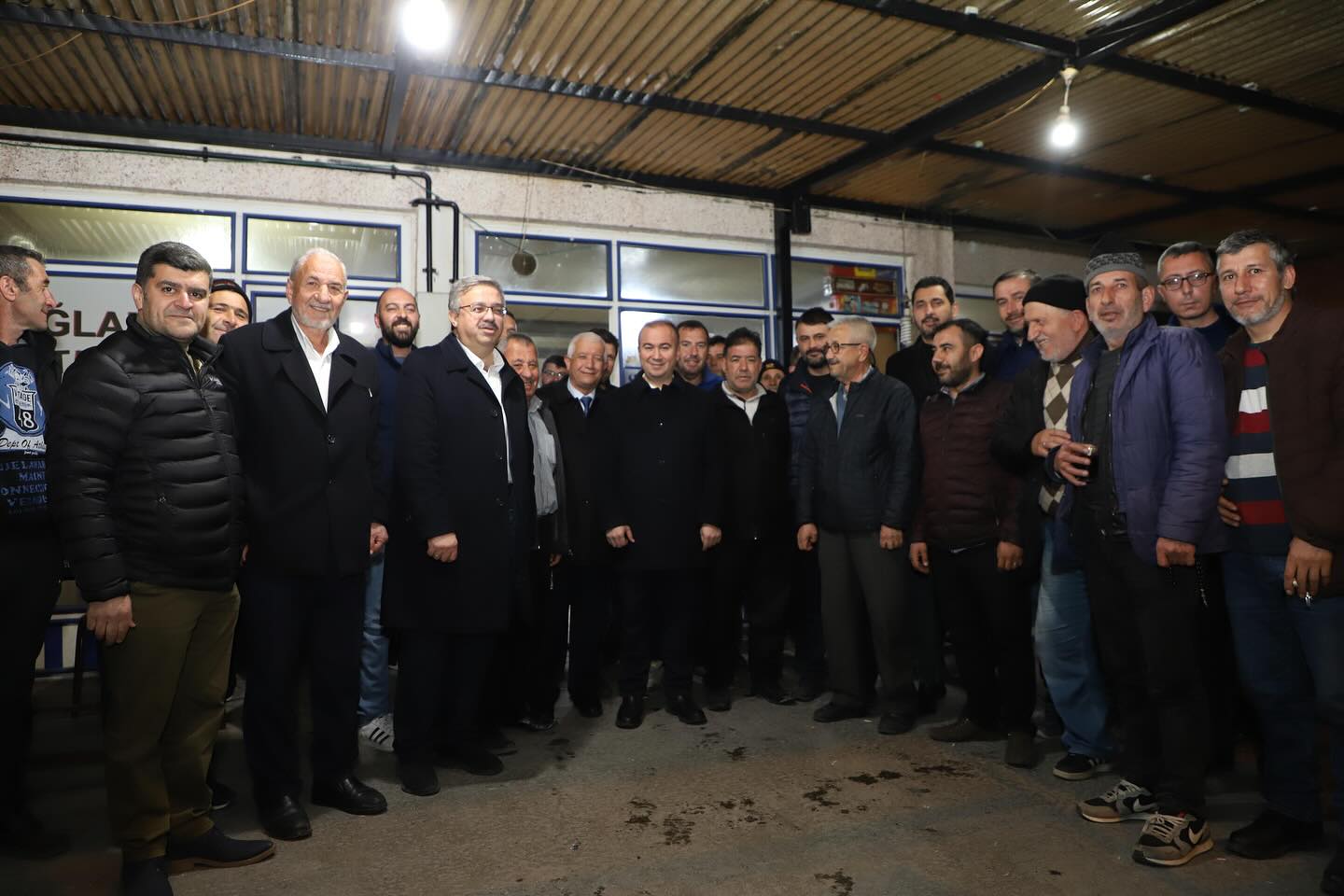 Siyasetçiler, Toplumun Nabzını Mahalle Buluşmasında Tutuyor