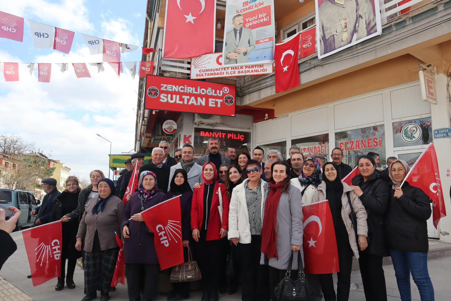 CHP Sultandağı'nda esnafla buluştu