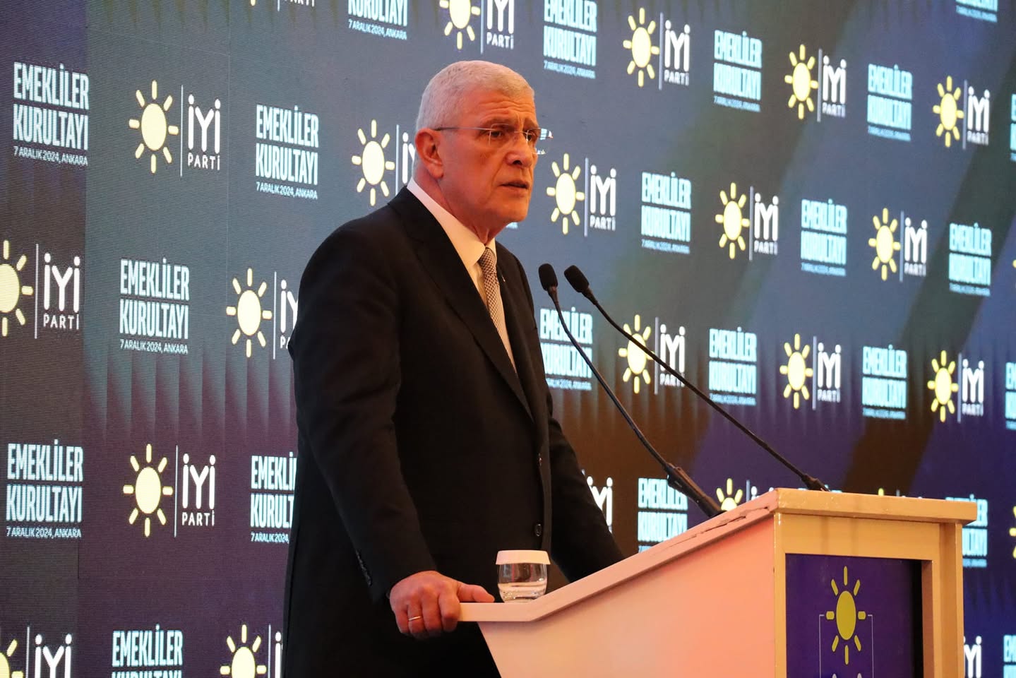 Emeklilerin Sesine Kulak Verin: İYİ Parti'nin Emekliler Kurultayı