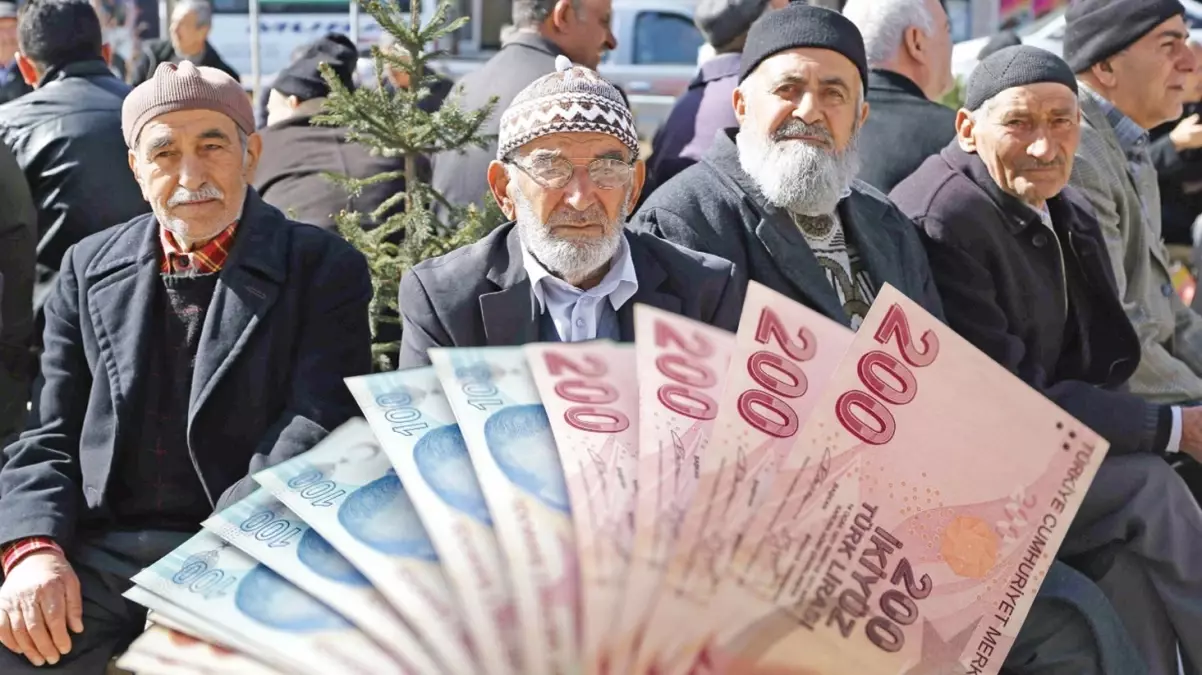 Emekliler İçin Heyecan Verici Zam Beklentisi: Maaşlar 14.500 TL'ye Ulaşabilir