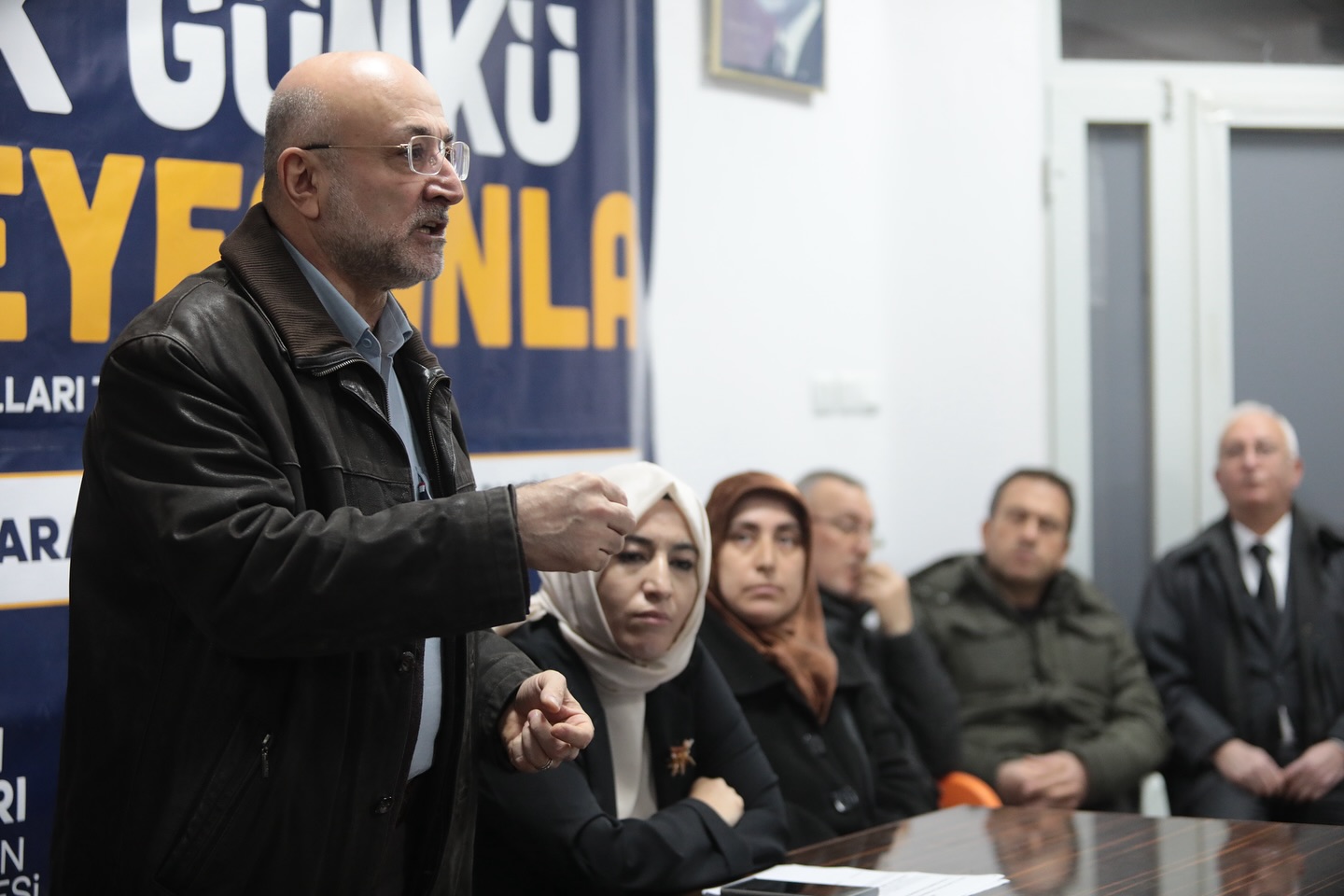 AK Parti Evciler'de İlk Günkü Heyecanla Kadın Kolları Kongresi Düzenledi