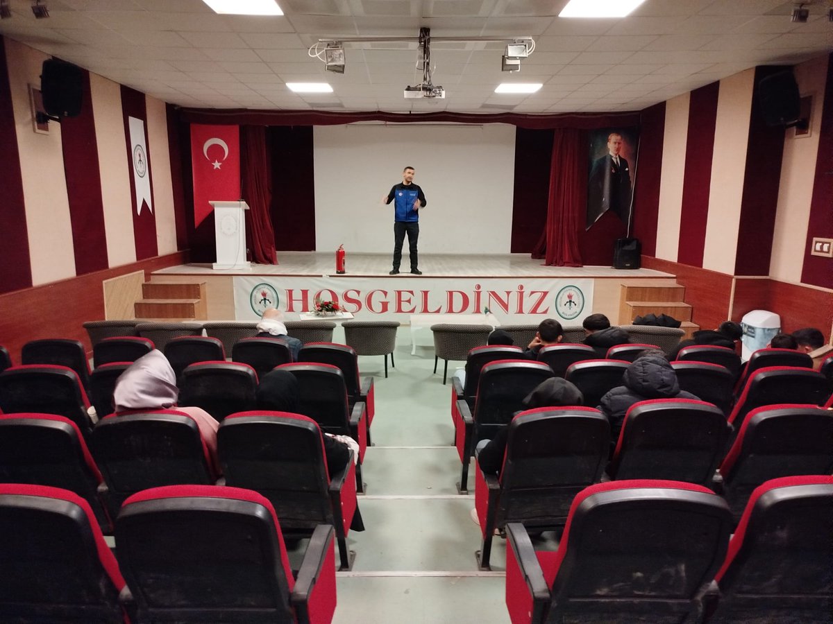 Bolvadin'de Okullarda Afet Farkındalık Eğitimi ve Tatbikatı Gerçekleştirildi