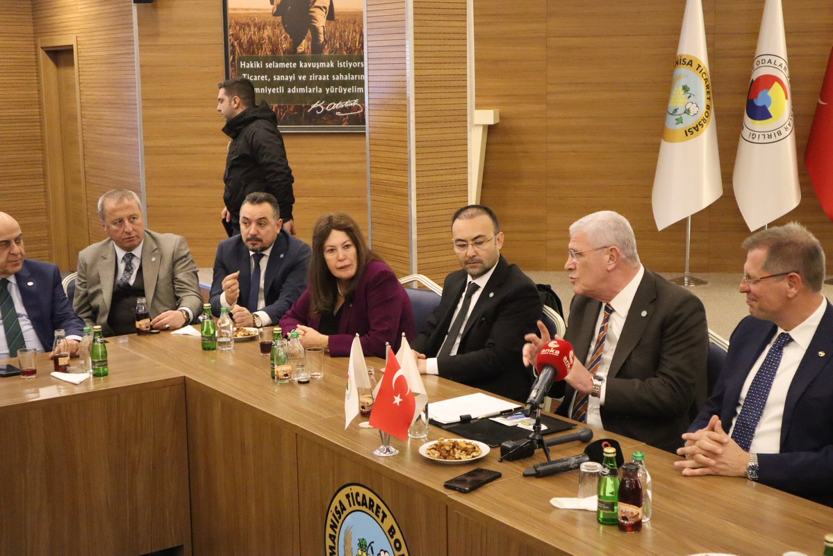 Manisa Ziyaretinde Ekonomik İstişare ve Esnaf Dayanışması