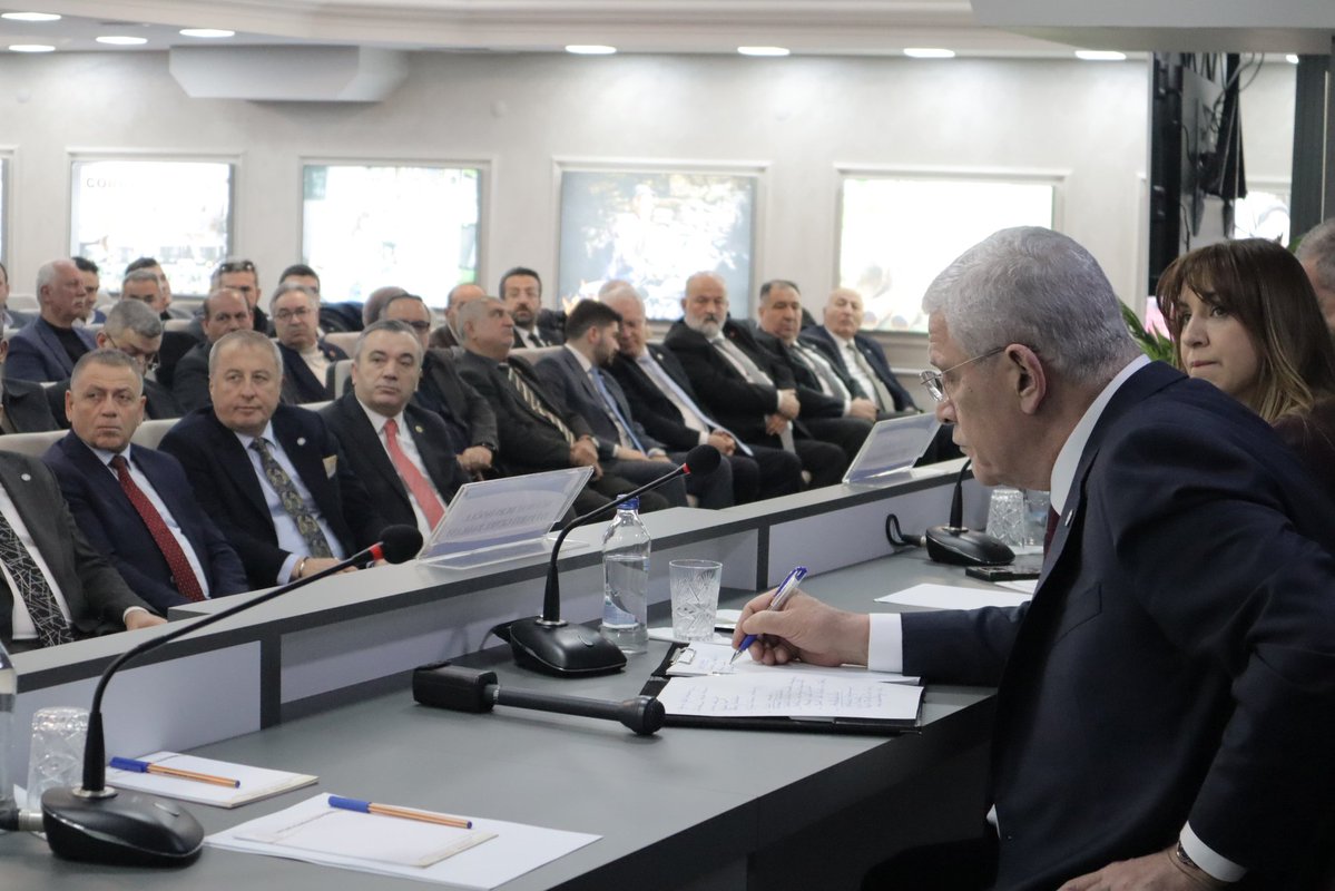 İyi Parti İzmir'de Esnafın Nabzını Tuttu