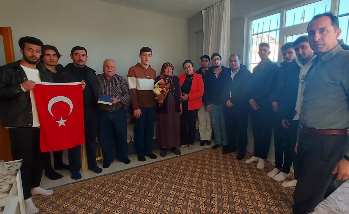 Esma Sultan Yurdu'ndan Şehit İbrahim Çetin Anısına Duygusal Ziyaret
