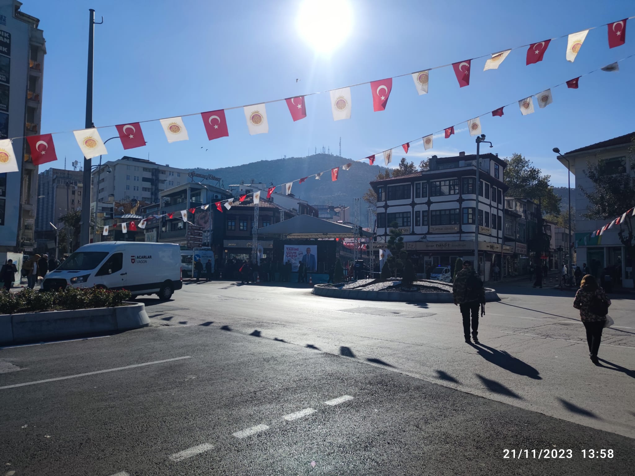 Uzun Çarşının Açılışını Özhaseki Yaptı